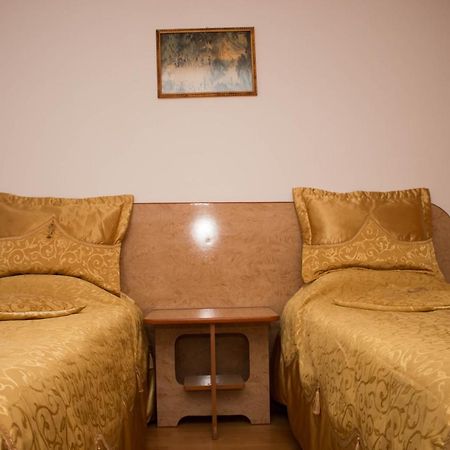 N&S Hotel Barlad Bîrlad Exteriér fotografie