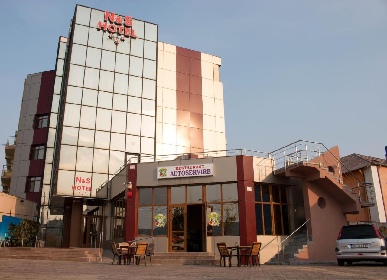 N&S Hotel Barlad Bîrlad Exteriér fotografie