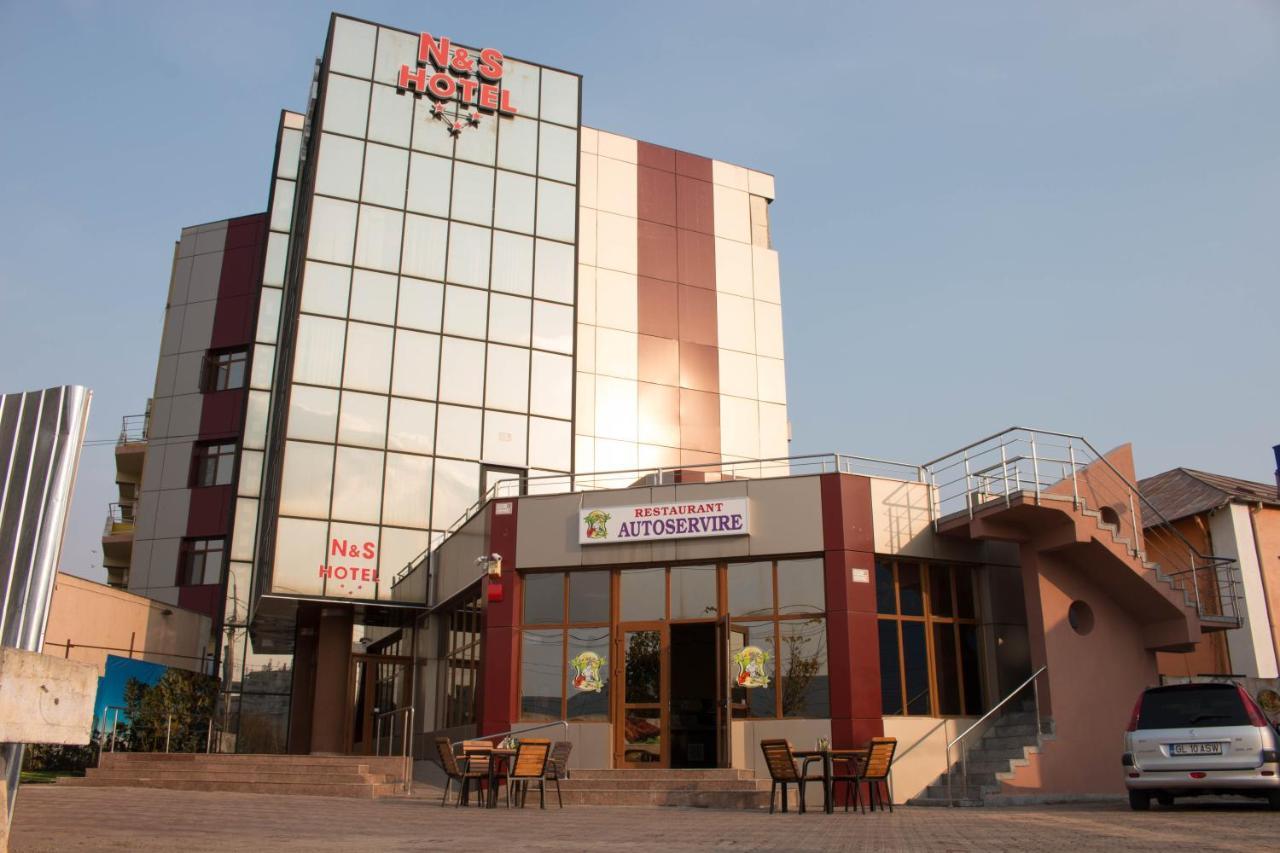 N&S Hotel Barlad Bîrlad Exteriér fotografie