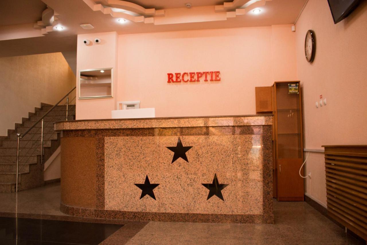 N&S Hotel Barlad Bîrlad Exteriér fotografie