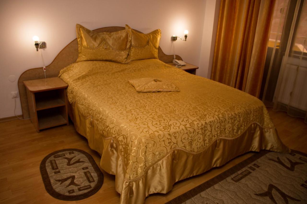 N&S Hotel Barlad Bîrlad Exteriér fotografie